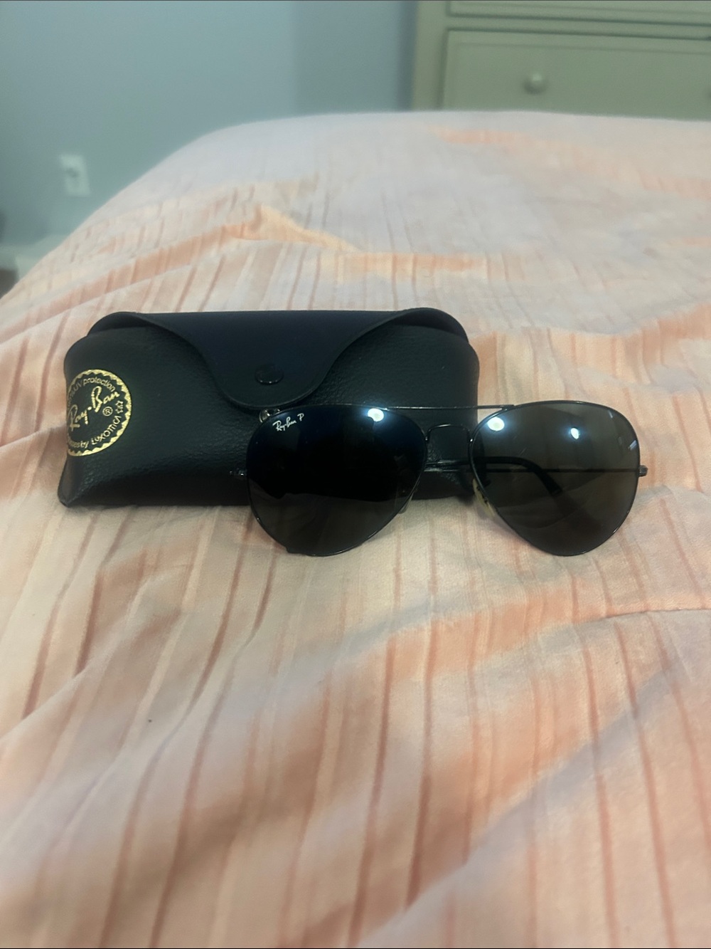Ray-Ban Men’s Aviator Sunglasses in Black